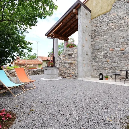 Matijevi Apartments Sistiana Esterno foto